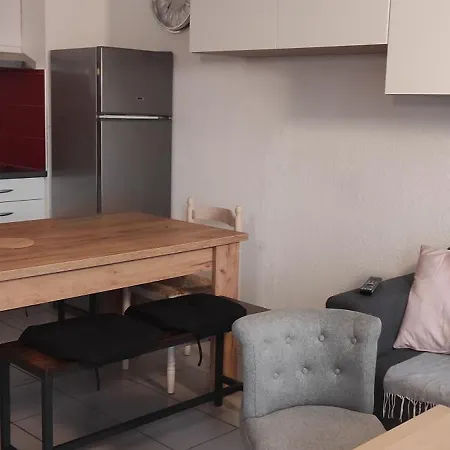 Pergola Appartement Saint-Cyprien (Pyrenees-Orientales)